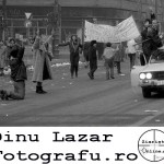 Oameni si tancuri la revolutie. Fotografii de Dinu Lazar in exclusivitate pentru Ziaristi Online