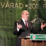 Oradea Press: Totul despre Congresul UDMR flituit de Basescu: Péter Ekstein-Kovács 118 voturi, Kelemen Hunor 371
