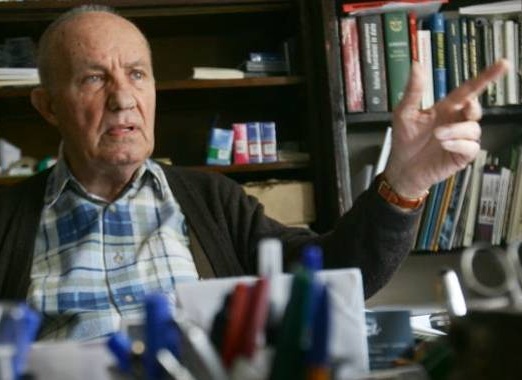 Profesorul Dinu Giurescu DINU C. GIURESCU: Am sentimentul că sunt în 1940, în preajma prăbuşirii hotarelor noastre