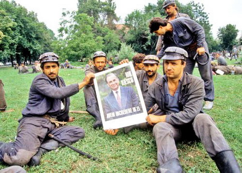 Lazar Dinu c Iliescu mineri  14 iunie 1990