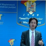 Profesorul Corneliu Turianu explica de ce CSM trebuie sa fie condus de un judecator