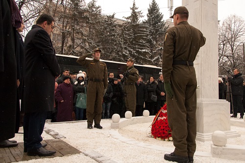 George-Maior-Monumentul-Luptatorului-Antiterorist-Grupul-Trosca-20.12.2012-USLA-SRI-Ziaristi Online