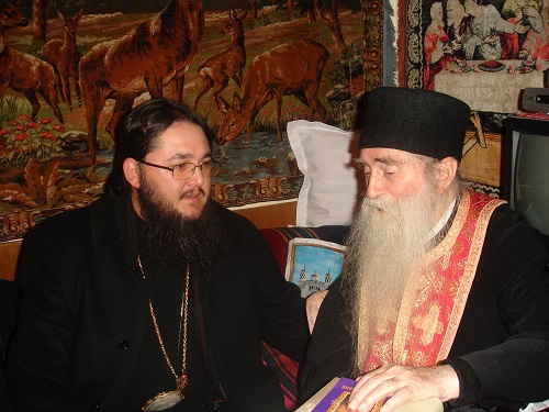 PS Ambrozie impreuna cu marele duhovnic al Ortodoxiei romane, Parintele Arsenie Papacioc