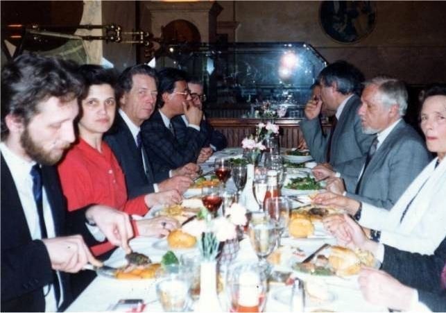 Regele Mihai 1991 la Washington, DC cu Regina Ana si Marian Munteanu