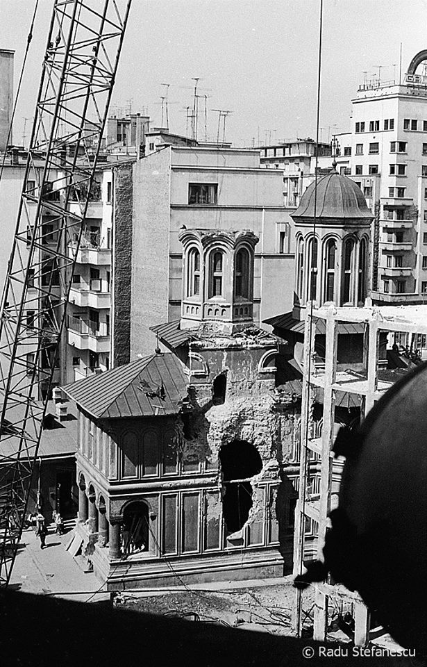 Demolarea Bisericii Enei 1977 Foto c Radu Stefanescu 07