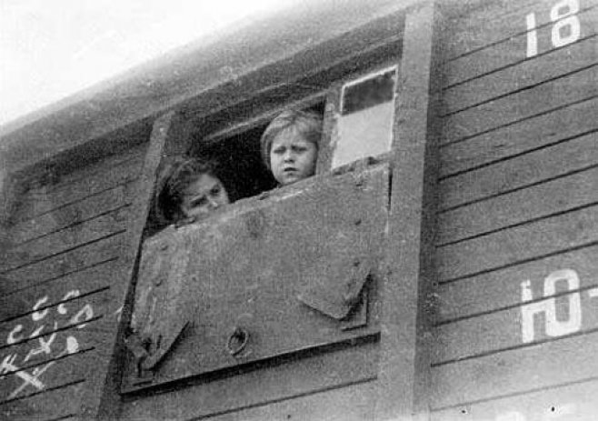 Copil deportat din Basarabia in Siberia
