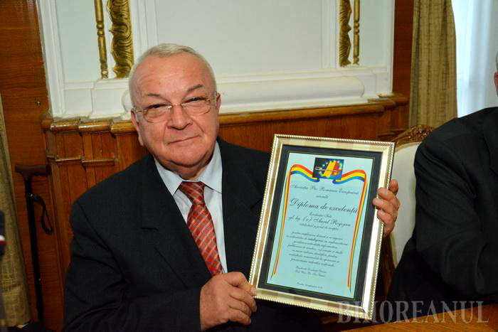 gen-aurel-rogojan-premiat-la-oradea-sept-2016