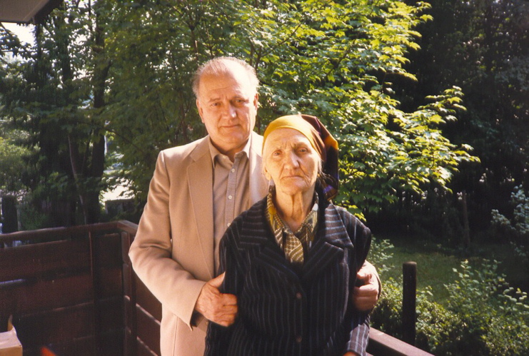 Eugen Coseriu si mama sa