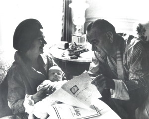 Lyndon Johnson Reading PDB - CIA along his family