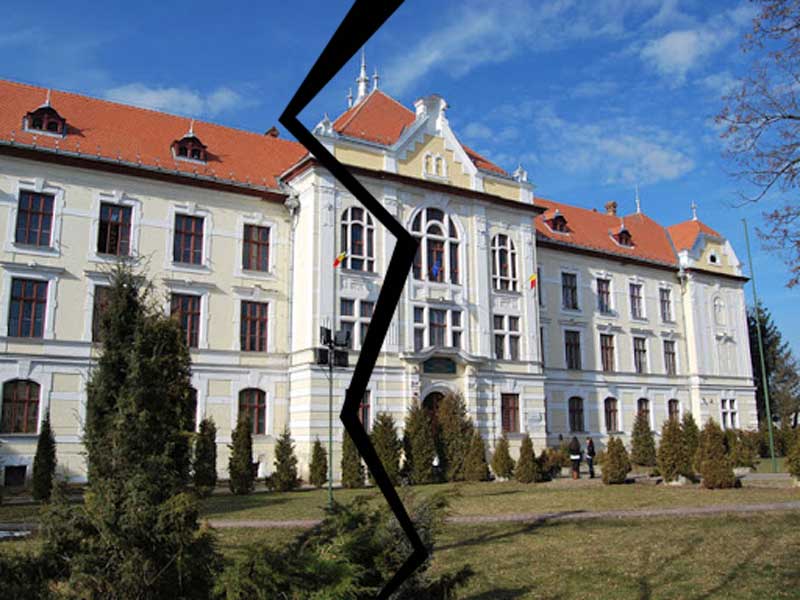 Colegiul National Unirea Targu Mures retrocedat ilegal catre Arhiepiscopia Romano-Catolică Alba Iulia