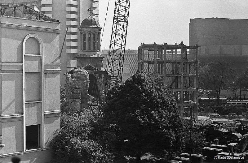 Demolarea Bisericii Enei 1977 Foto c Radu Stefanescu 13